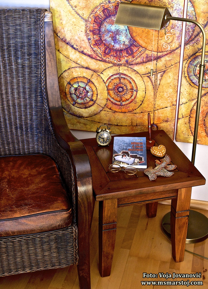 IZ ROMANA (ODLOMCI): KOMENTAR o 3 – em času iz zbirke ČASOVI DOSTIZANJA BOGA, roman BOŽANSKA JE SNAGA KNJIŽEVNOSTI, Marija Stojiljković&nbsp;MARSTOJ